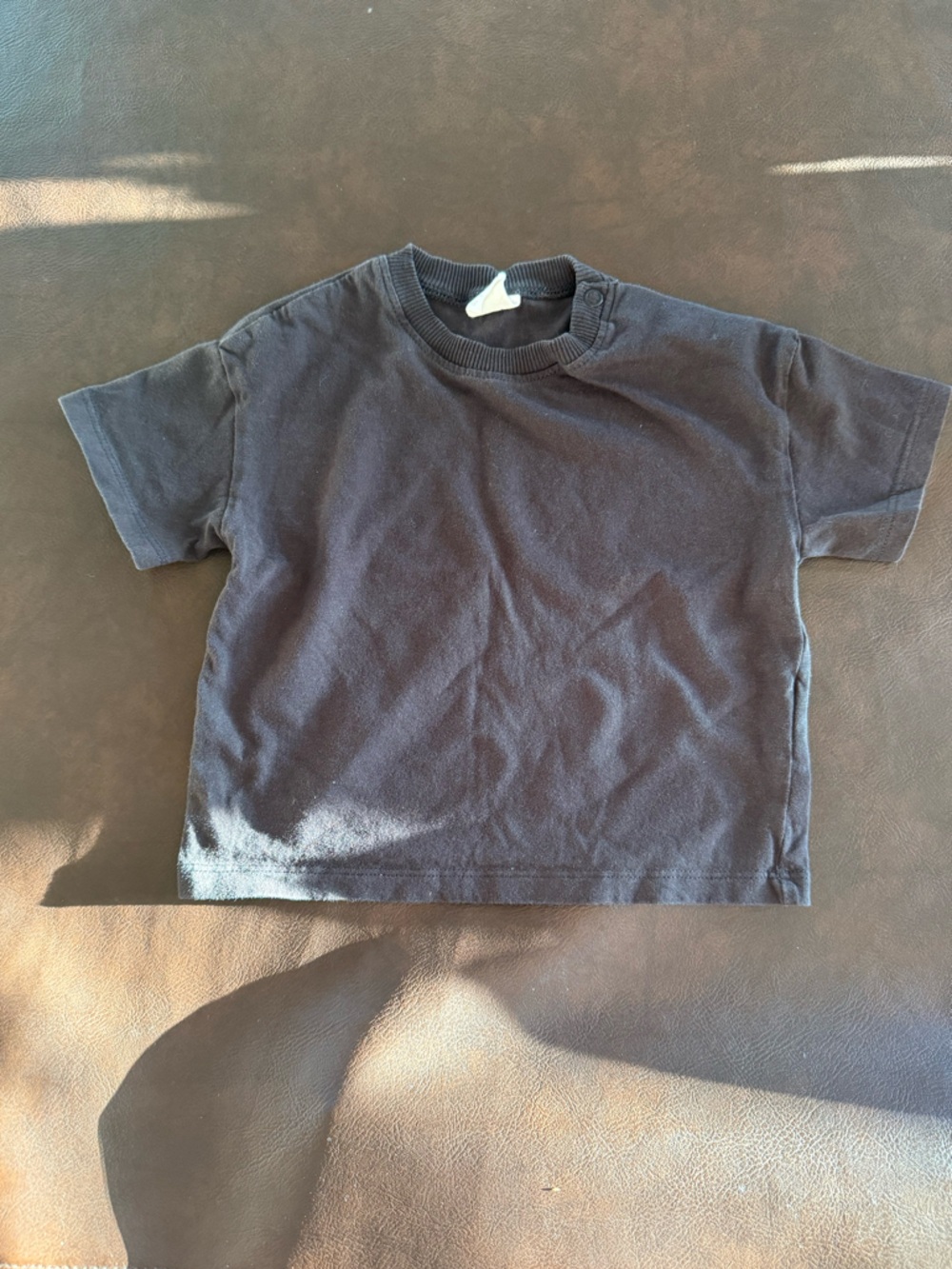 6 H&M Kids Crew Neck T-Shirt Bundle - Navy, Gray, Tan, Cream, White - Picture 10 of 11